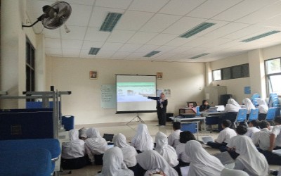 Pengenalan Coding, Robotik, dan STEAM Meriahkan Siswa SMPN 12 Tangerang Selatan